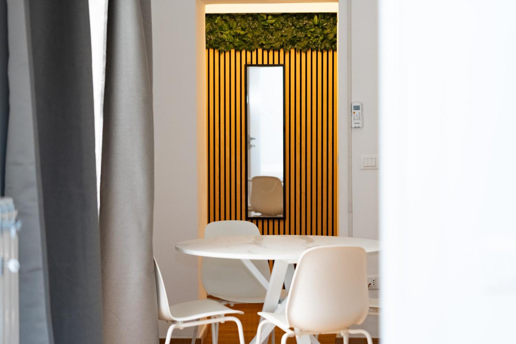 Smart Rent Nei Pressi Di Via Toledo 2 Da Letto Holiday home Naples